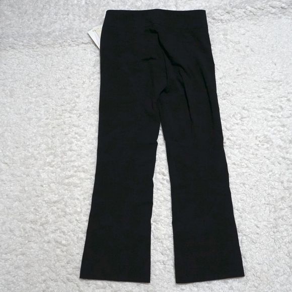 NEW! Kenneth Cole Amanda Pant Short Color Black Women Size 8 - Picture 1 of 7